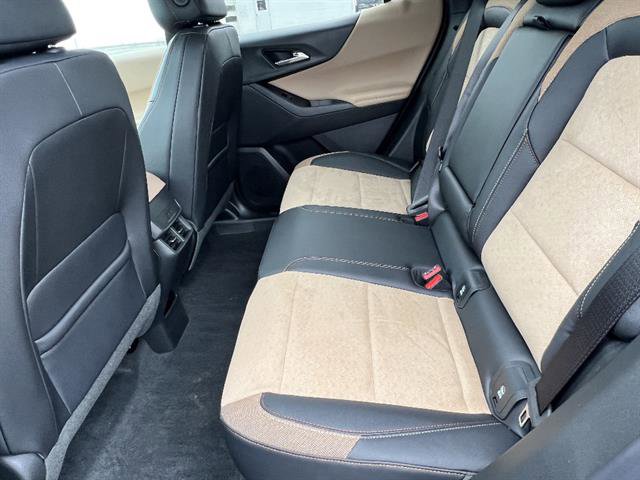 New 2026 Chevrolet Equinox ACTIV AWD/4WD image 18