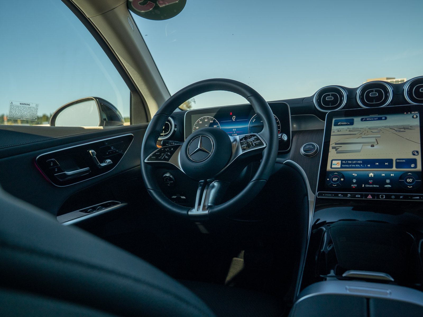 Certified 2025 Mercedes-Benz GLC 350e 4MATIC image 18