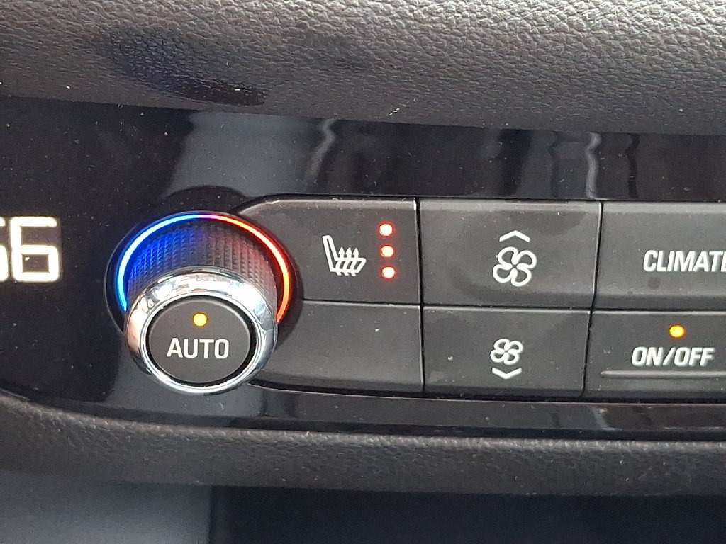 Certified 2018 Buick Enclave Essence w/ Trailering Package FWD image 26