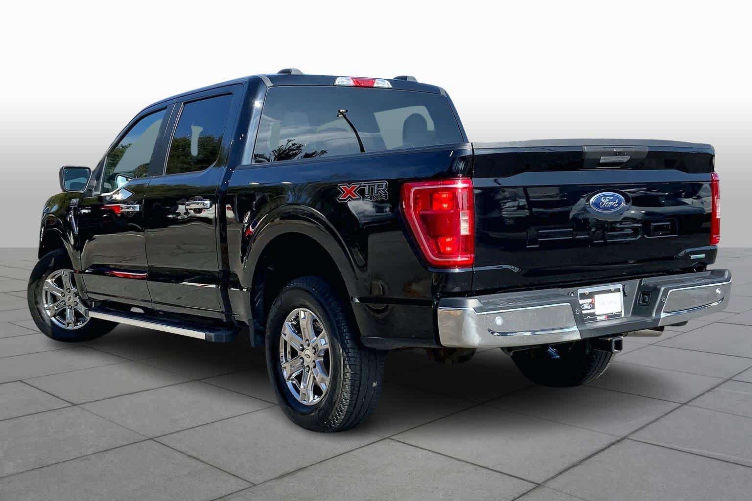 Used 2022 Ford F150 XLT w/ XTR Package AWD/4WD image 20