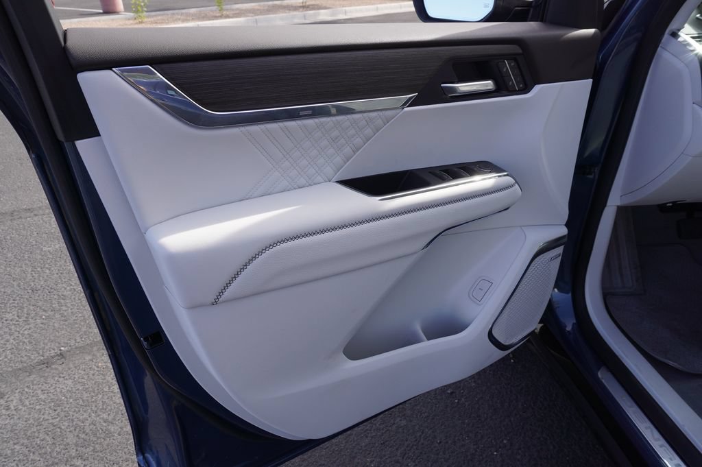 New 2026 GMC Acadia Denali FWD image 18