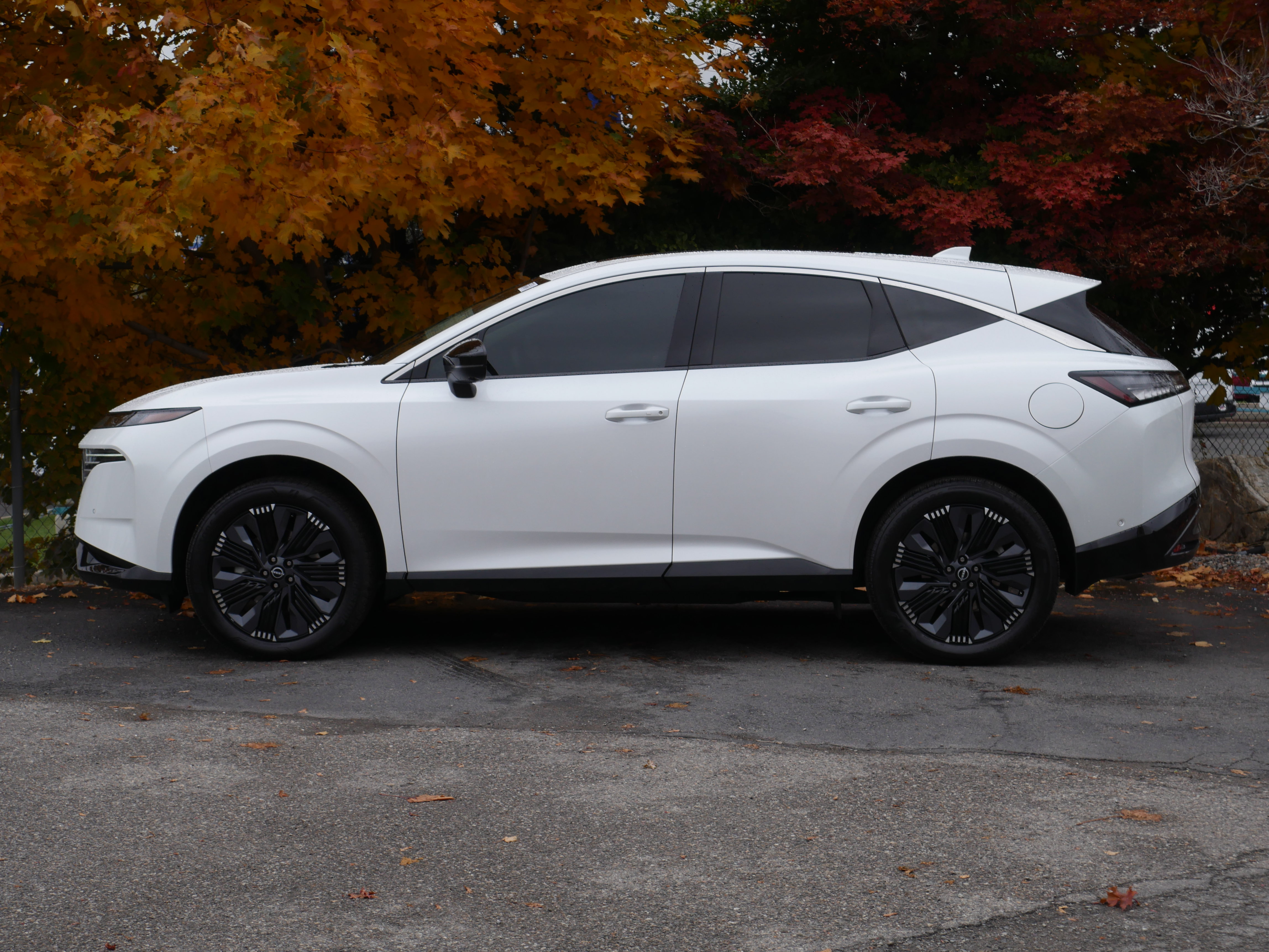 Certified 2025 Nissan Murano Platinum w/ Cargo Package AWD/4WD image 18