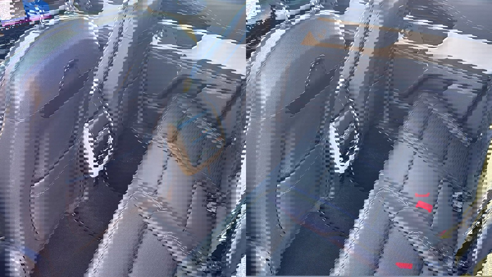 Used 2024 Lincoln Nautilus Reserve w/ Equipment Group 202A image 22