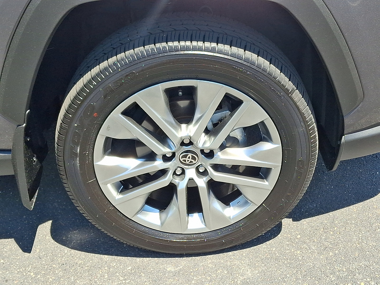 Used 2025 Toyota RAV4 XLE Premium w/ Weather Package AWD/4WD image 8