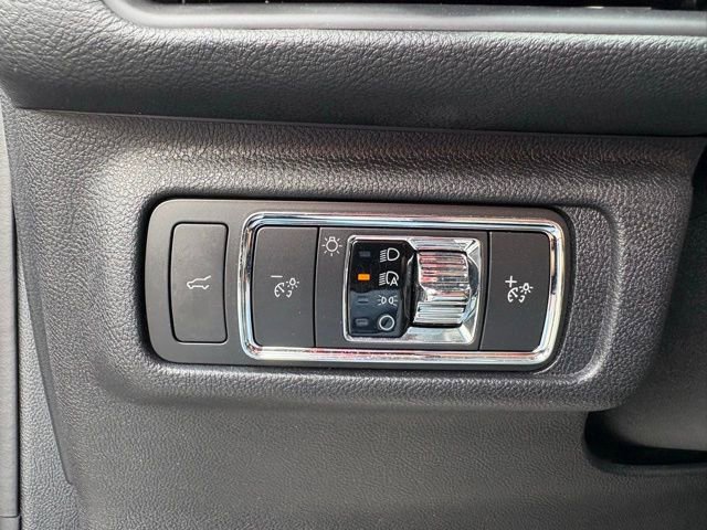 Used 2022 Lincoln Corsair Reserve w/ Equipment Group 201A image 26