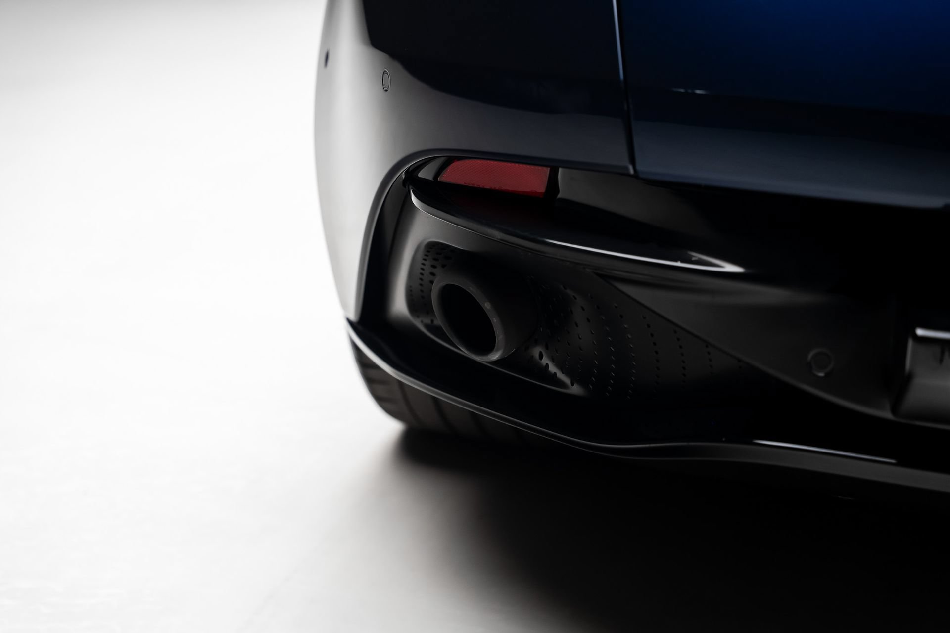 Used 2018 Aston Martin DB11 V12 RWD image 30