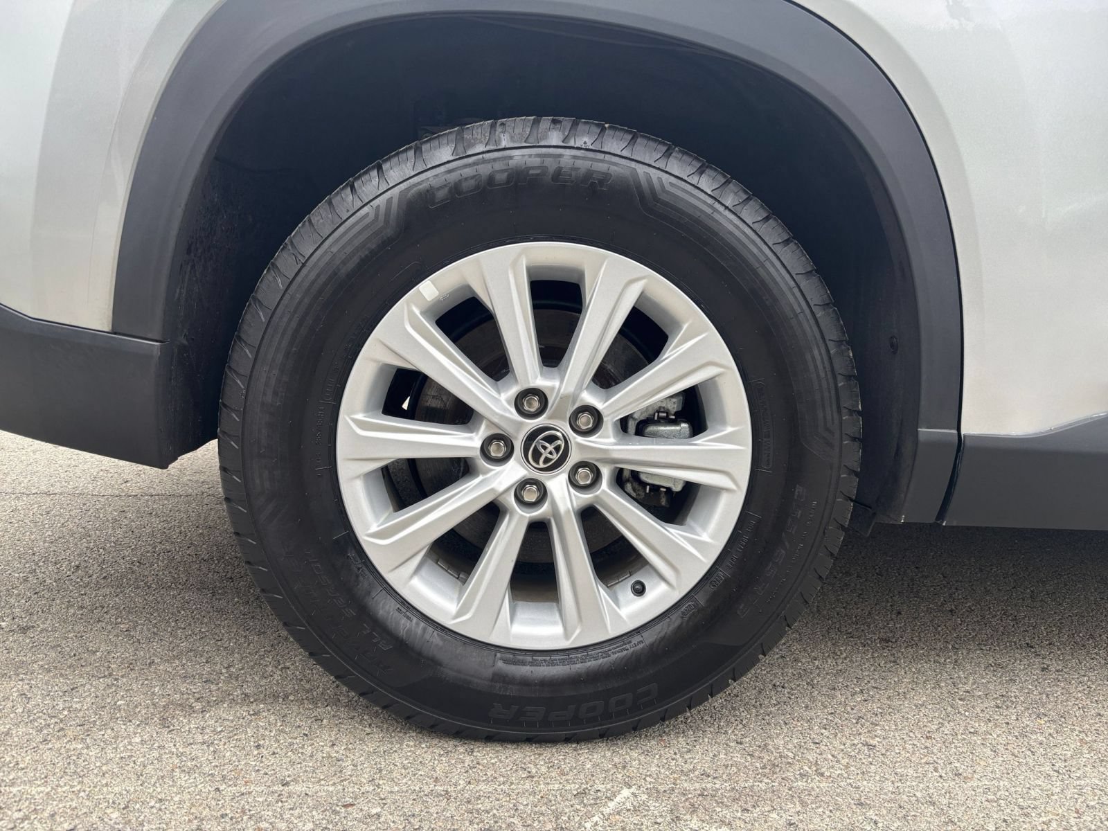 Used 2025 Toyota Grand Highlander FWD image 33