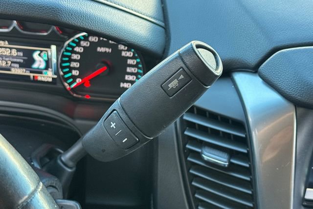 Used 2016 Chevrolet Suburban LT image 23