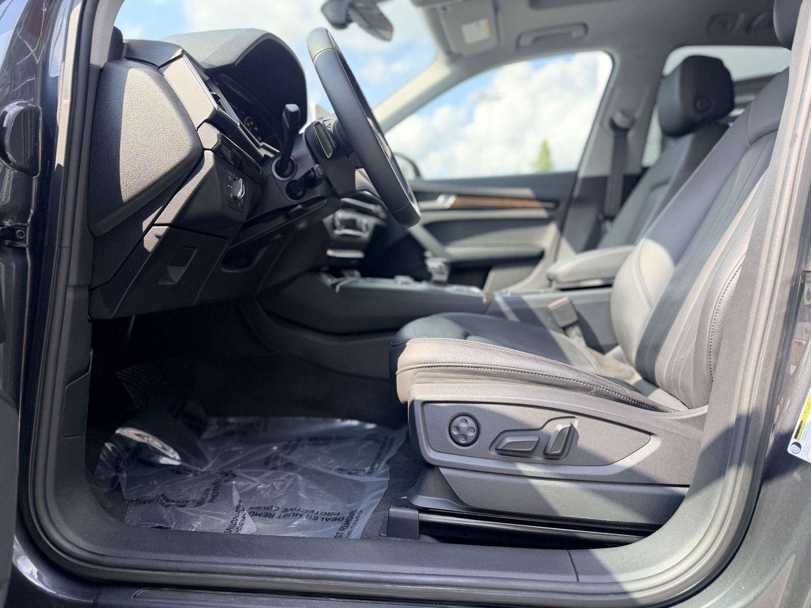 Used 2018 Audi Q5 2.0T Premium Plus w/ Premium Plus Package AWD/4WD image 10