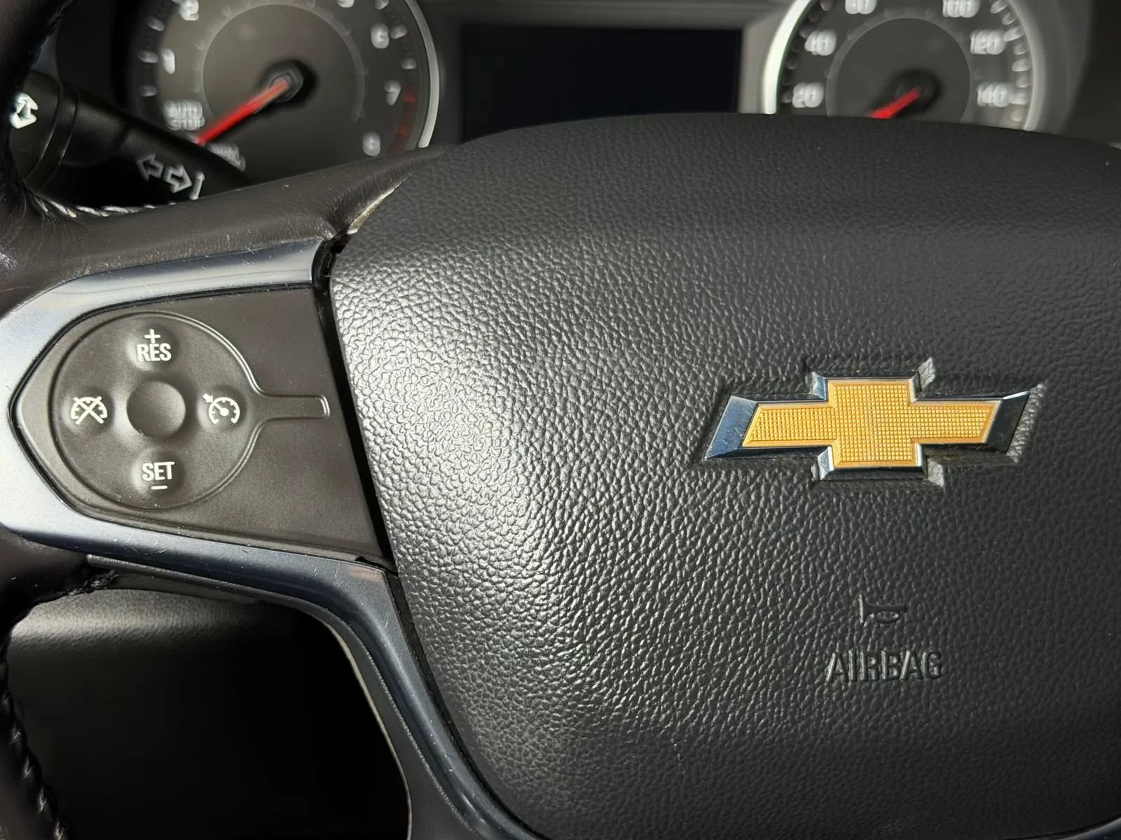 Used 2020 Chevrolet Traverse LT w/ LPO, Cargo Package FWD image 34