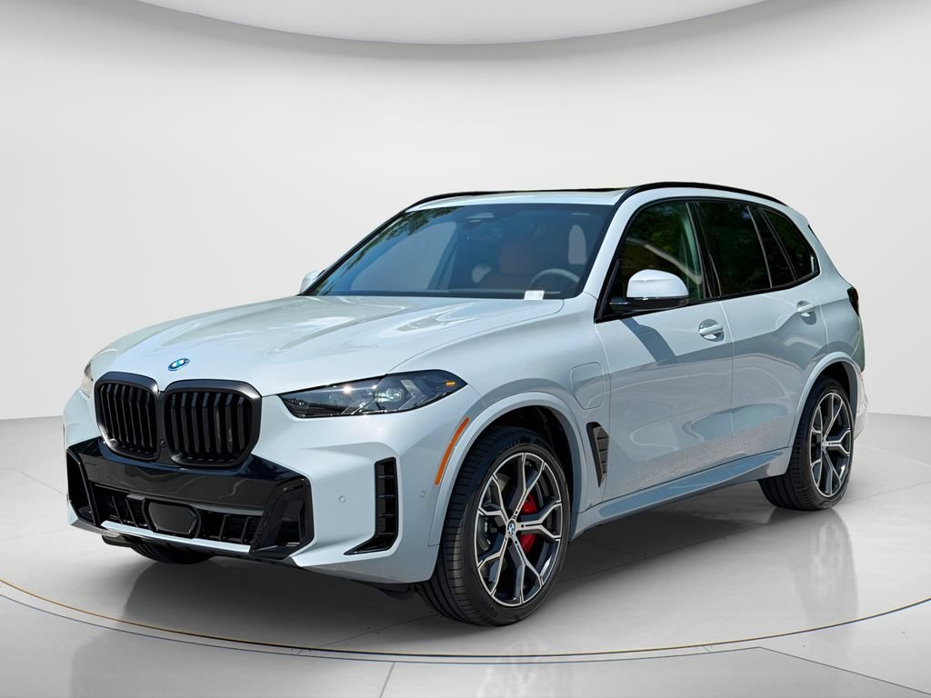 New 2026 BMW X5 xDrive50e w/ Executive Package