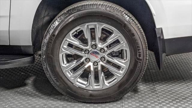 Used 2022 GMC Yukon XL SLE w/ Gmc Pro Safety Plus Package AWD/4WD image 37