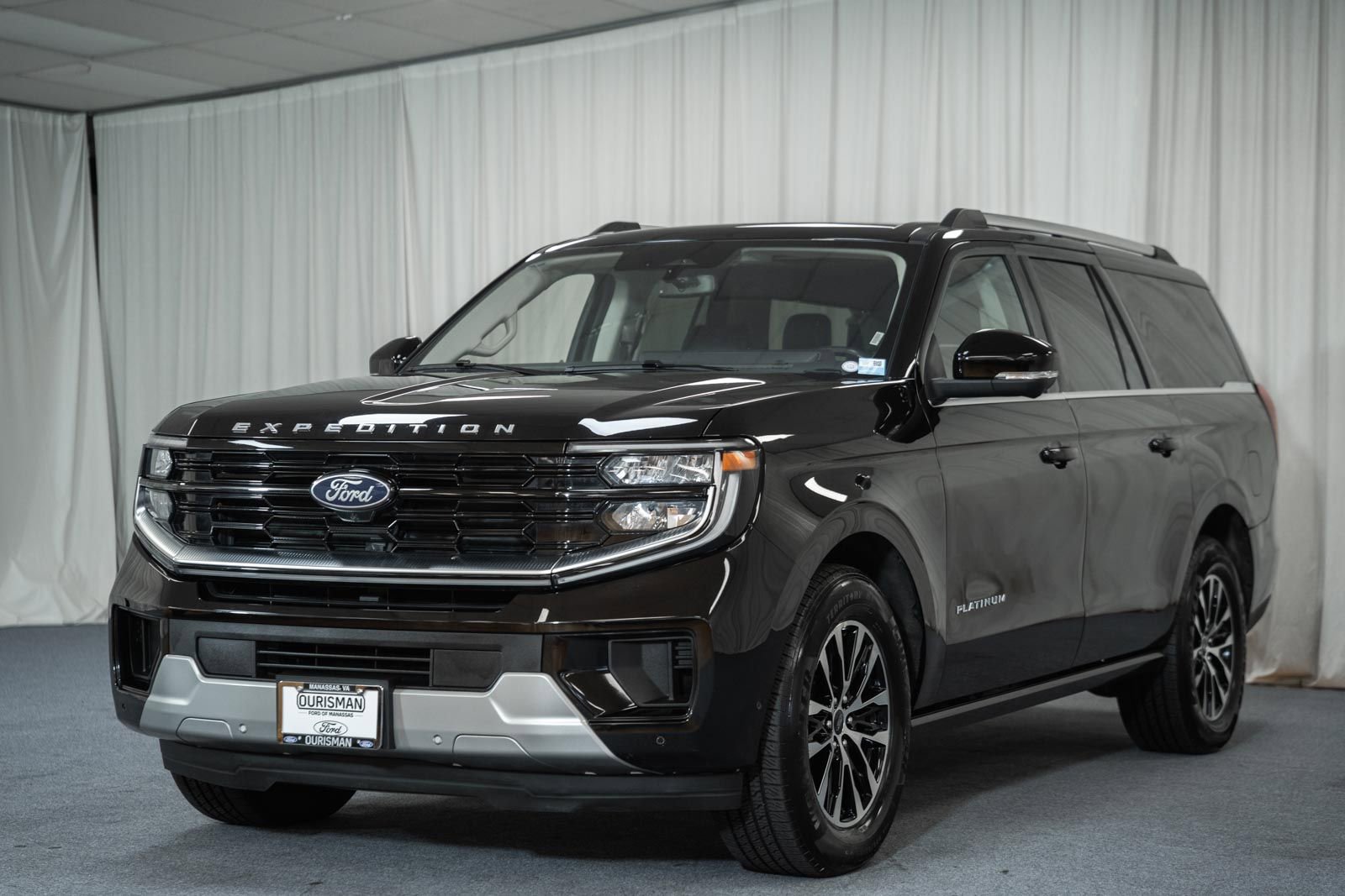 Used 2025 Ford Expedition Max Platinum image 3