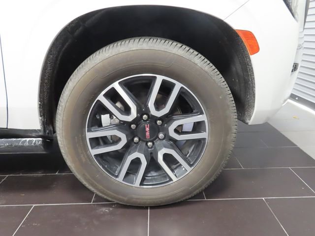 Used 2023 GMC Yukon XL AT4 image 17