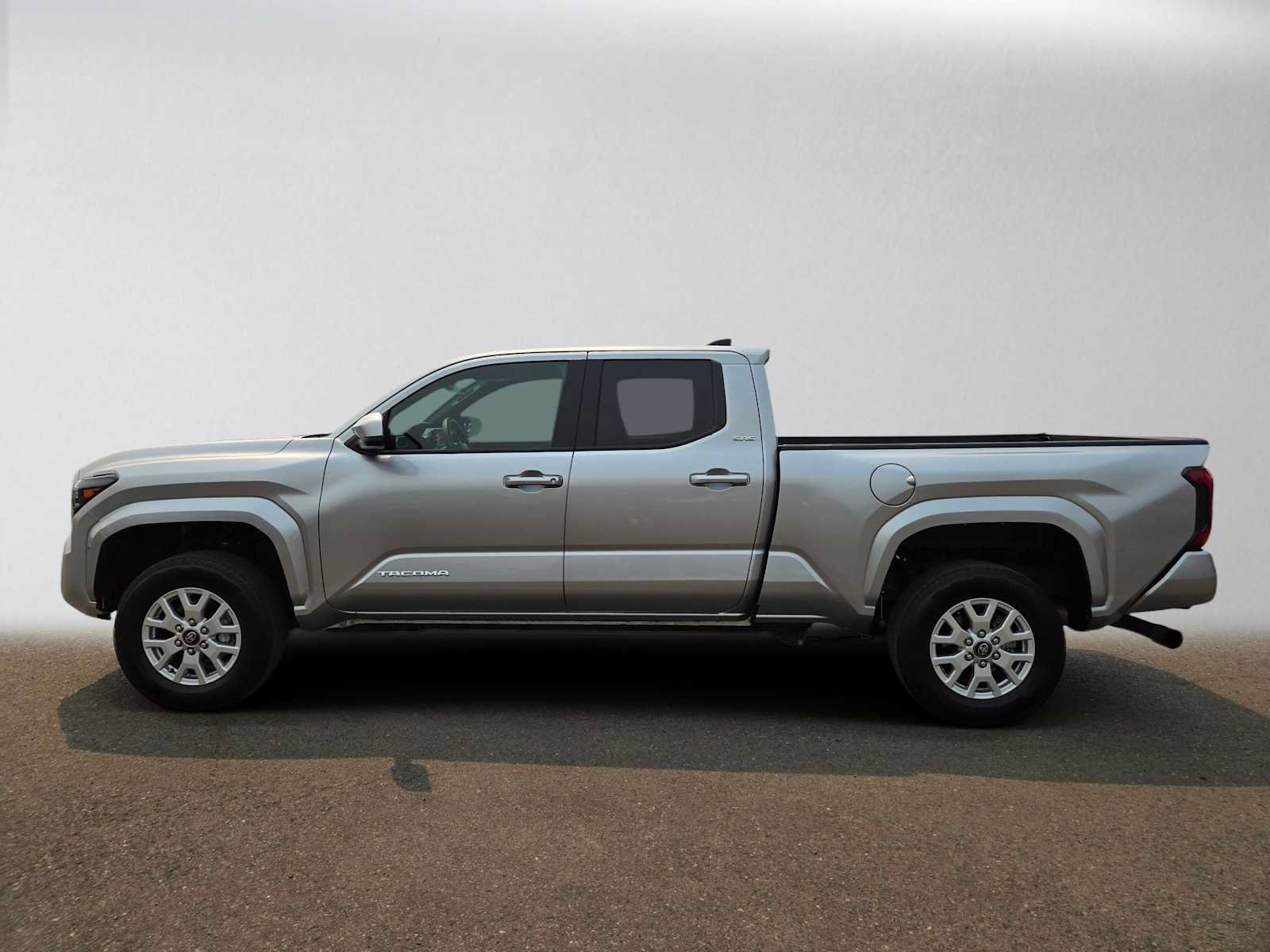 Certified 2026 Toyota Tacoma SR5 AWD/4WD image 6