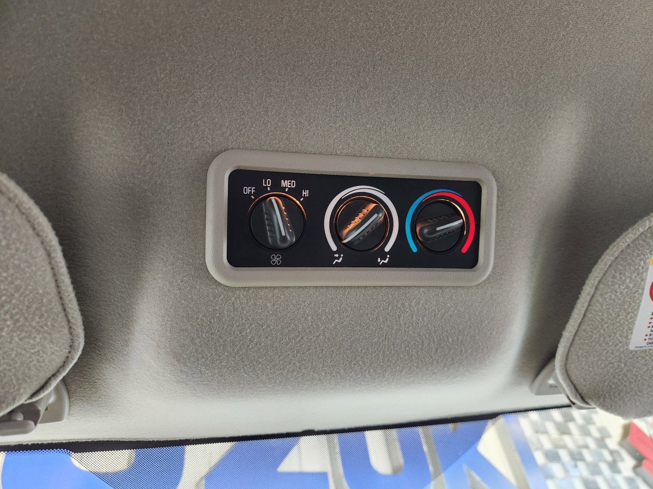 Used 2005 Chevrolet Express 3500 Extended Passenger w/ LS Preferred Equipment Group image 11