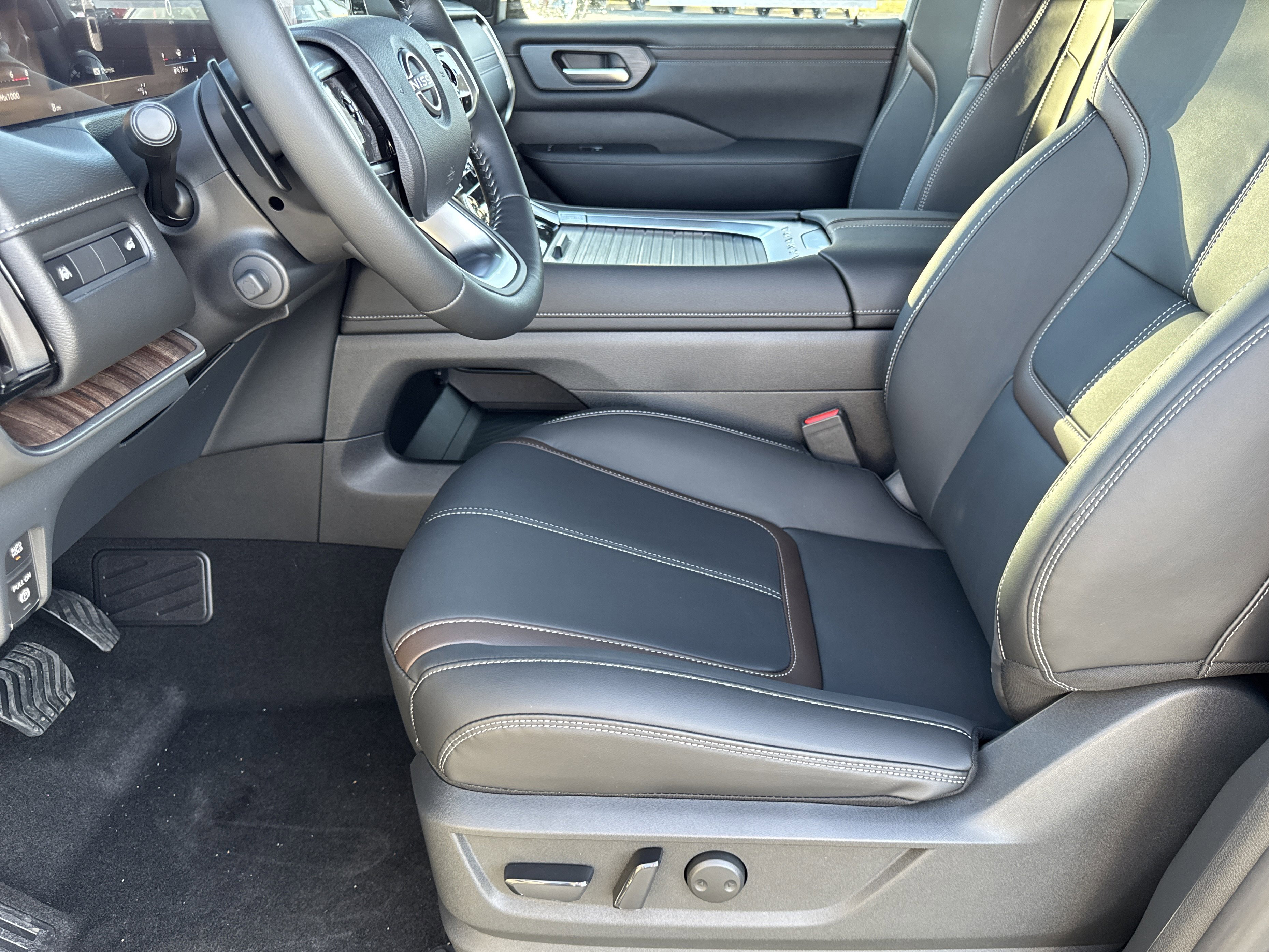 New 2026 Nissan Armada SL image 12