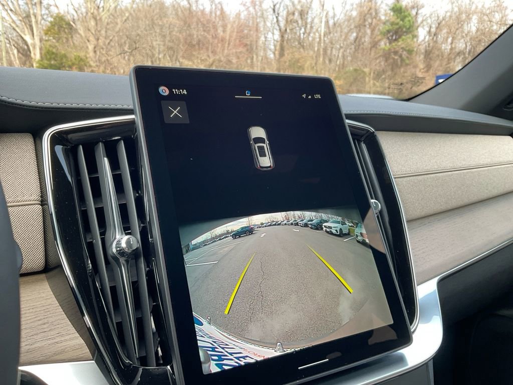 New 2026 Volvo XC90 T8 Core image 28