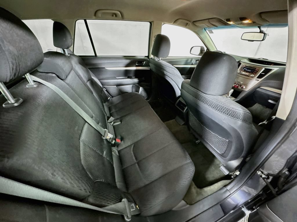 Used 2012 Subaru Outback 2.5i Premium w/ All-Weather Pkg AWD/4WD image 27