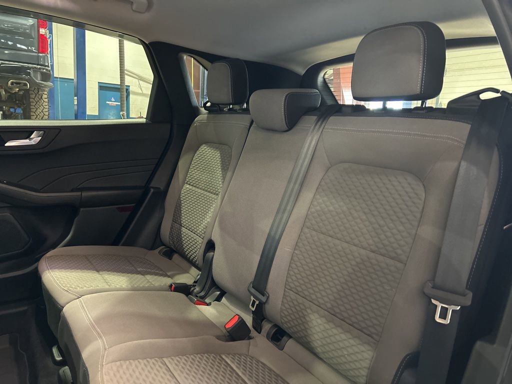 Used 2021 Ford Escape SE w/ Cold Weather Package image 32