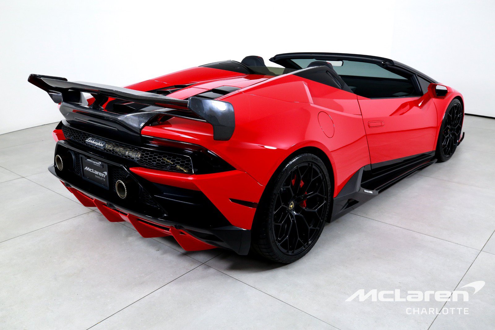 Used 2020 Lamborghini Huracan EVO AWD/4WD image 9