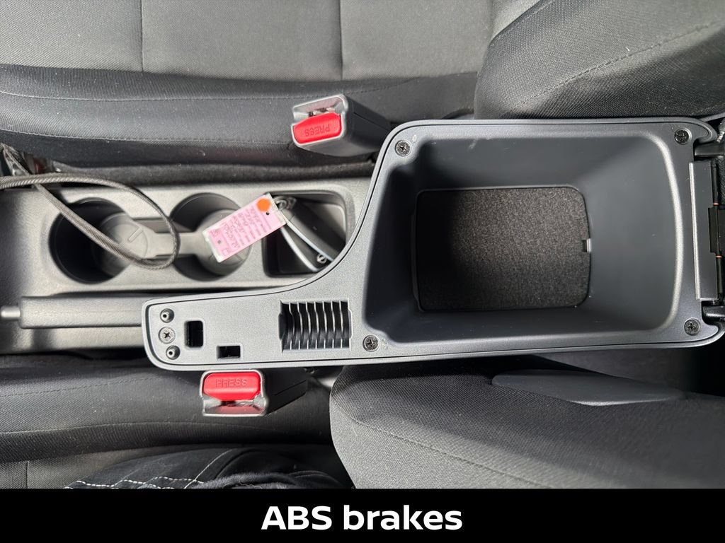 Certified 2025 Nissan Kicks Play S FWD image 27