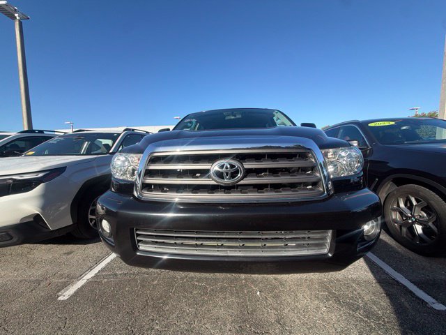 Used 2015 Toyota Sequoia SR5 RWD image 5