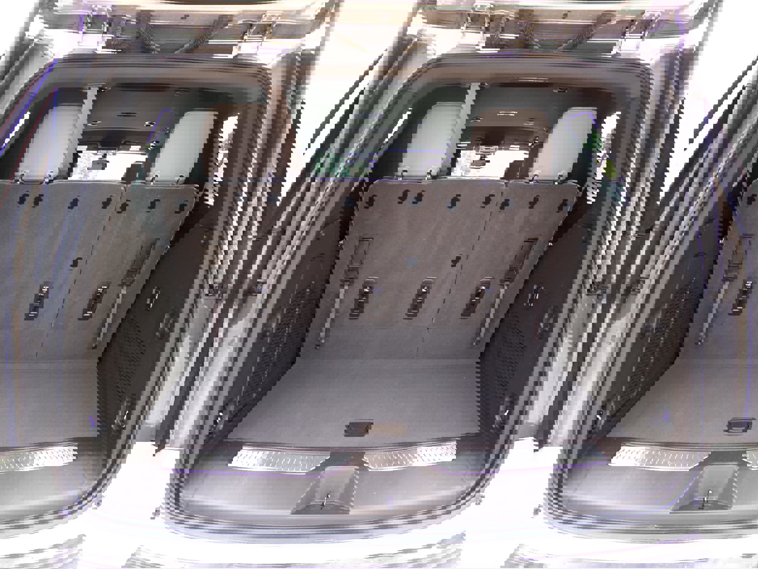 Used 2021 Chevrolet Tahoe Z71 image 9