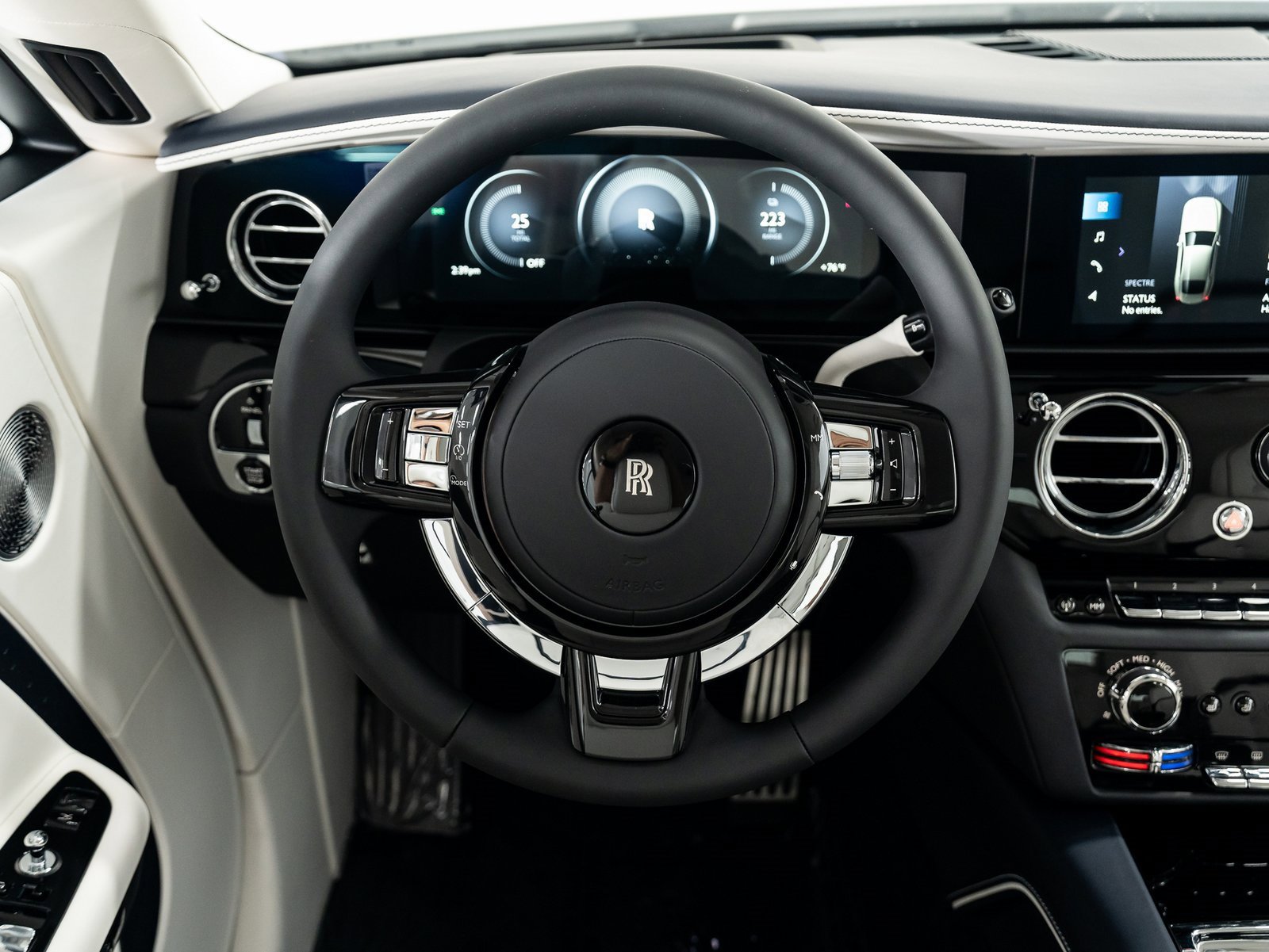 Used 2025 Rolls-Royce Spectre w/ Spectre Launch Package image 27