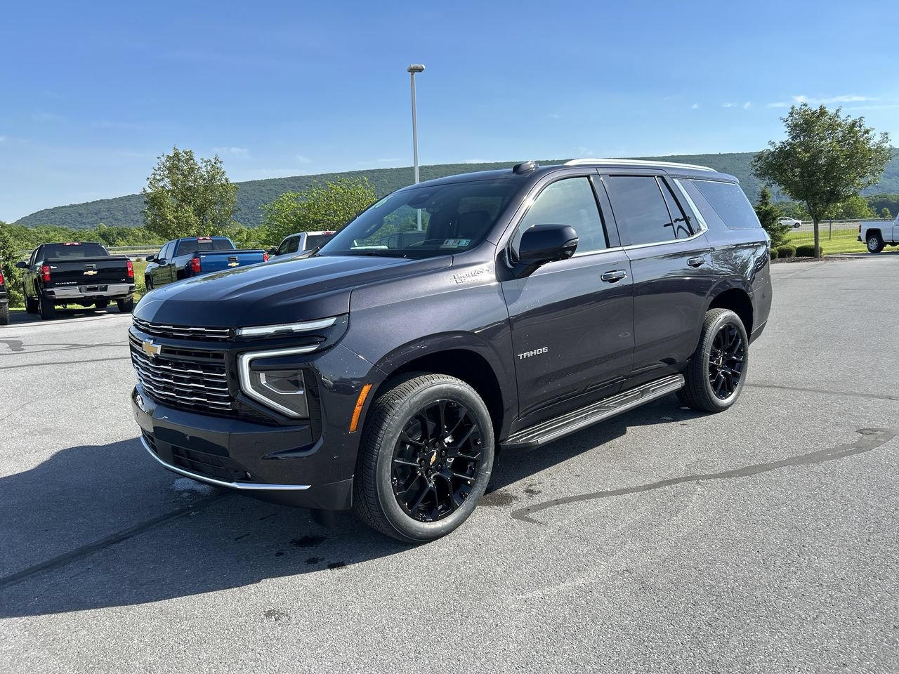 New 2026 Chevrolet Tahoe High Country w/ Sun And Tow Package AWD/4WD image 3