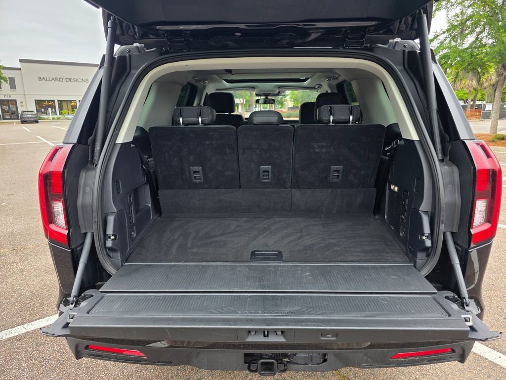 Used 2025 Ford Expedition Active AWD/4WD image 34
