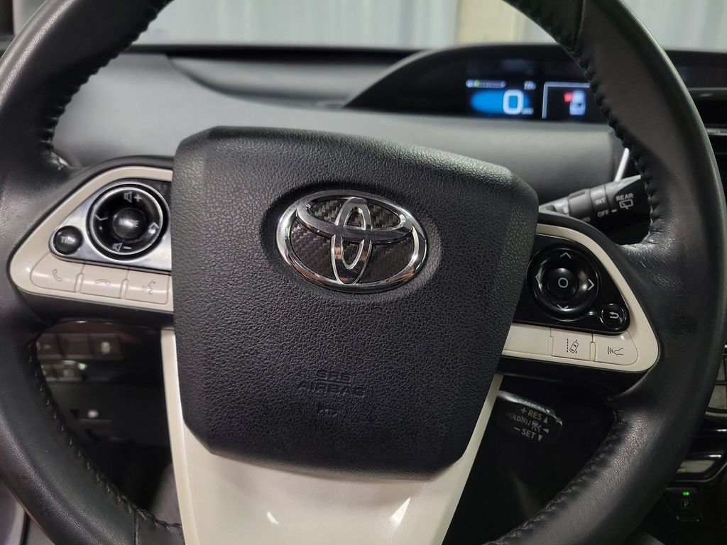Used 2017 Toyota Prius Four w/ Advanced Technology Package FWD image 23