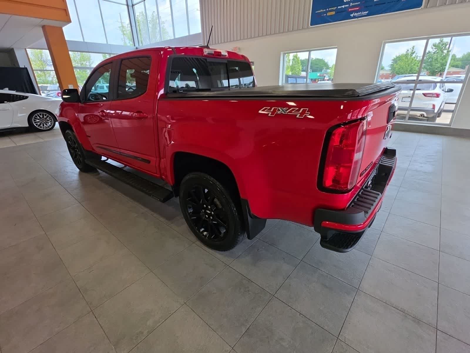 Used 2019 Chevrolet Colorado LT w/ Colorado RST Special Edition AWD/4WD image 14