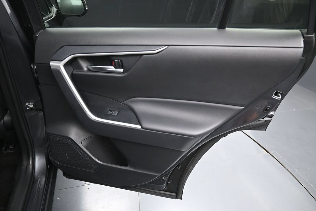Certified 2025 Toyota RAV4 XLE AWD/4WD image 31