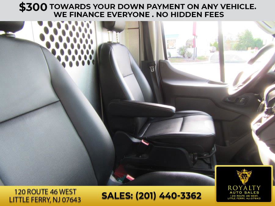 Used 2023 Ford Transit 250 Medium Roof image 7