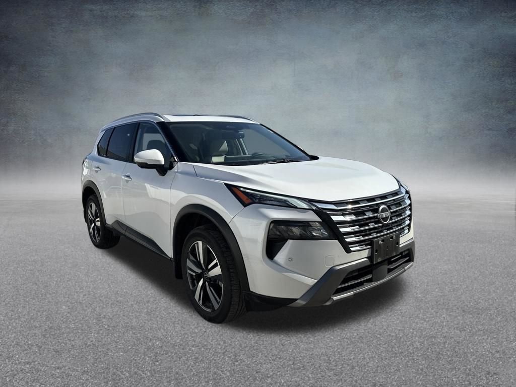 Used 2025 Nissan Rogue SL w/ SL Premium Package image 38