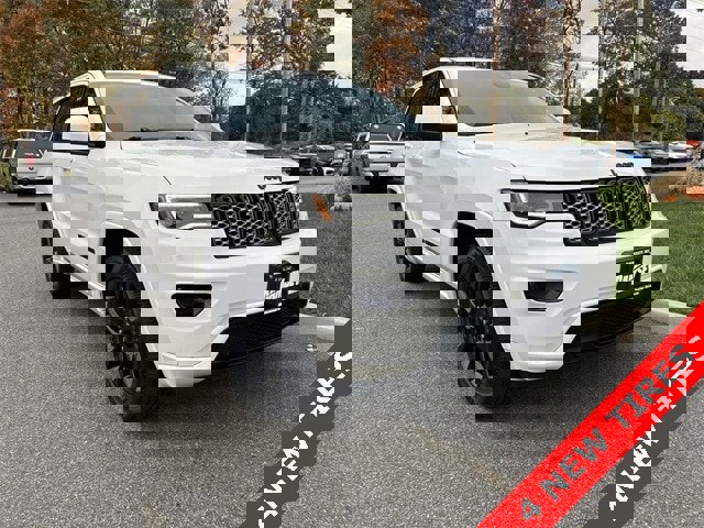 Certified 2021 Jeep Grand Cherokee Laredo X image 2