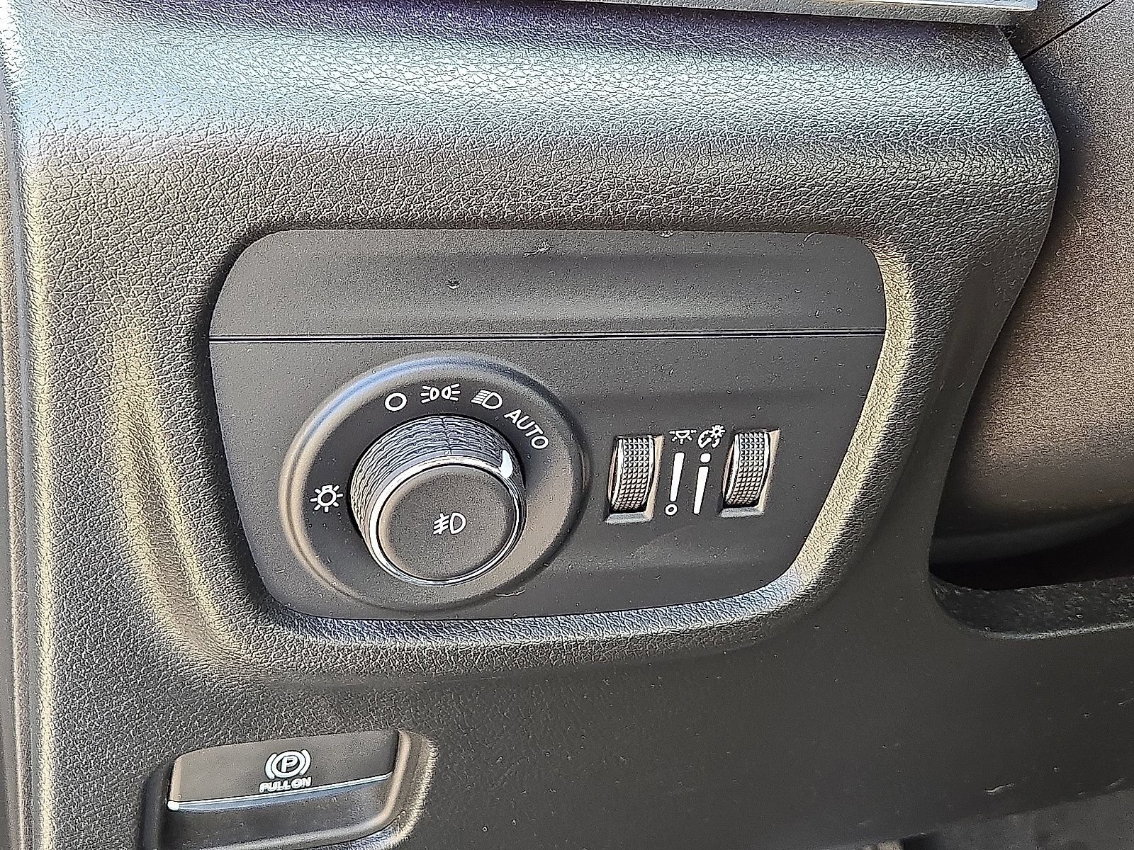 Used 2023 Jeep Grand Cherokee L Summit w/ MOPAR Finishing Package AWD/4WD image 27