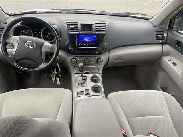 Used 2010 Toyota Highlander 2WD image 10
