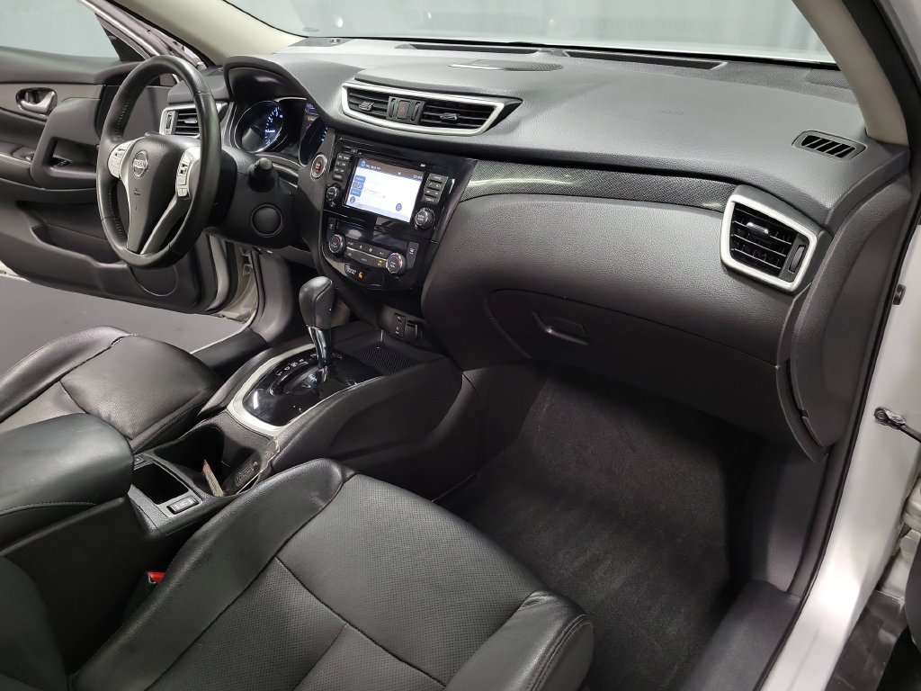 Used 2016 Nissan Rogue SL w/ SL Premium Package AWD/4WD image 34