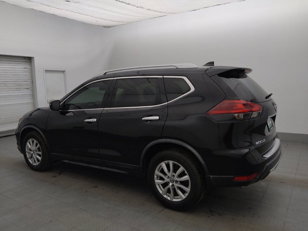 Used 2018 Nissan Rogue SV FWD image 3