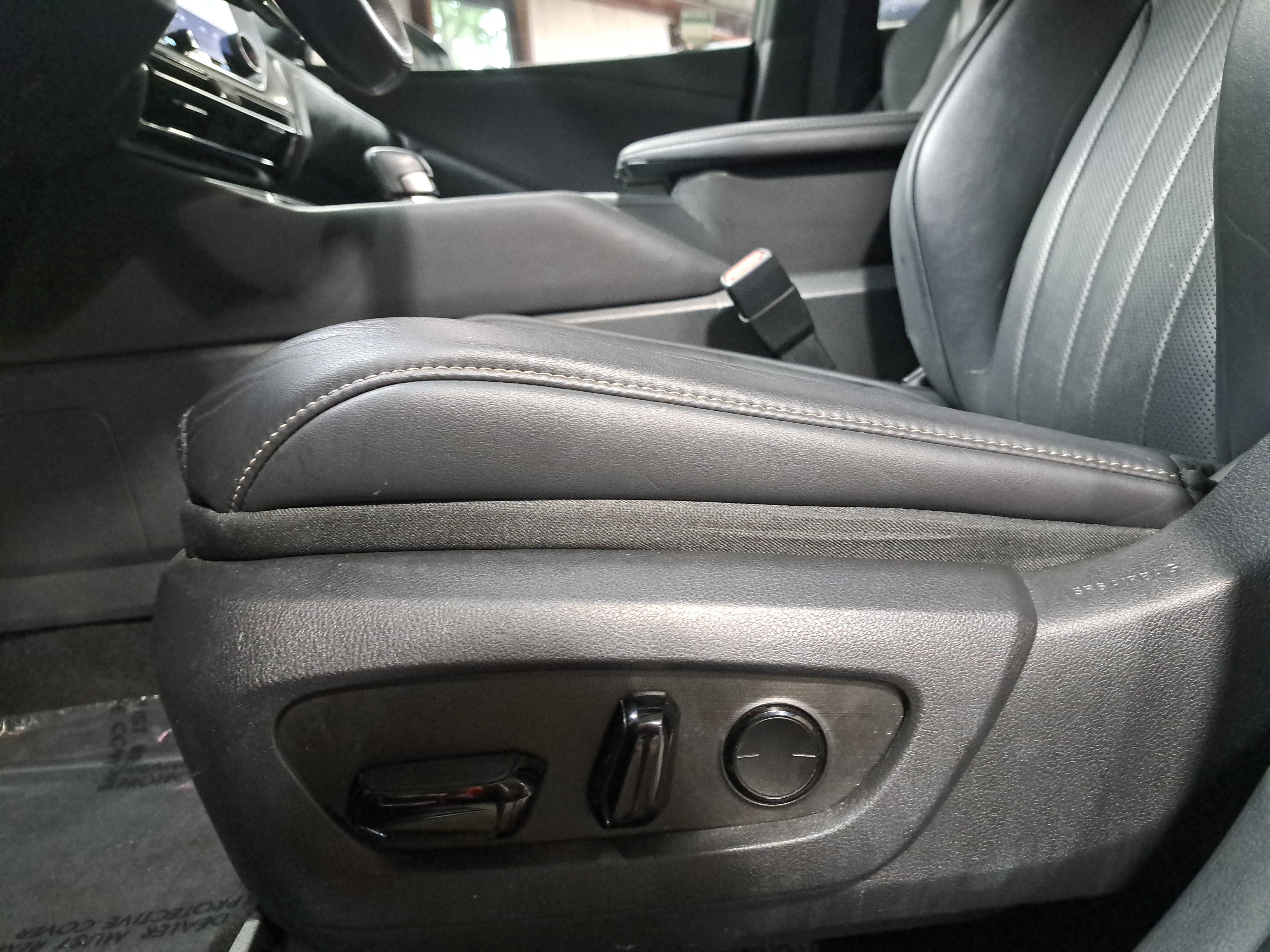 Used 2024 Lexus TX 500h AWD w/ Technology Package image 29