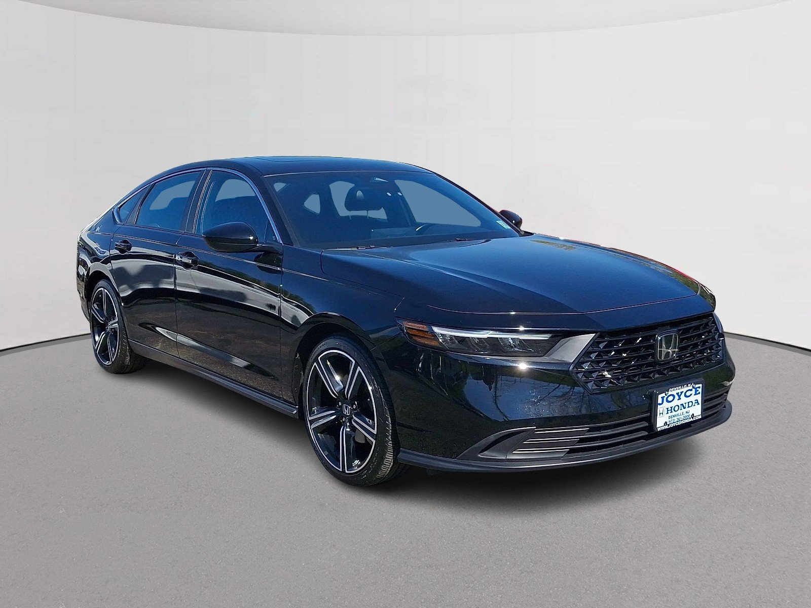 Certified 2023 Honda Accord Sport image 2