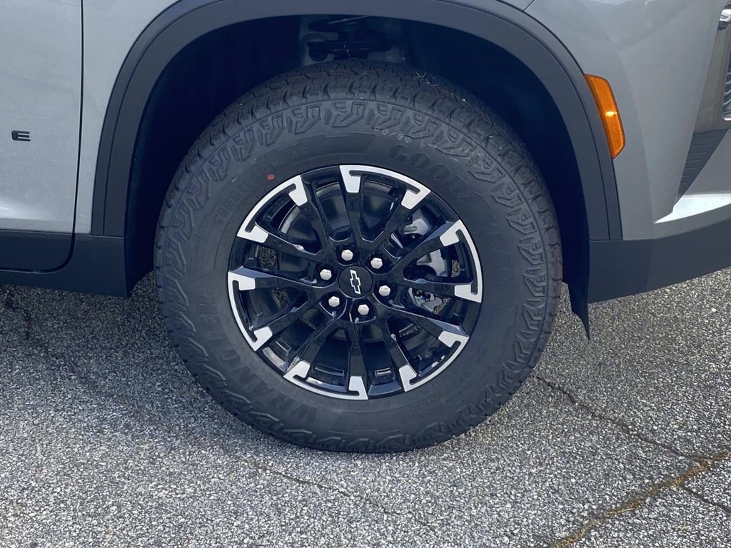 New 2026 Chevrolet Traverse Z71 w/ Driver Confidence Package image 9