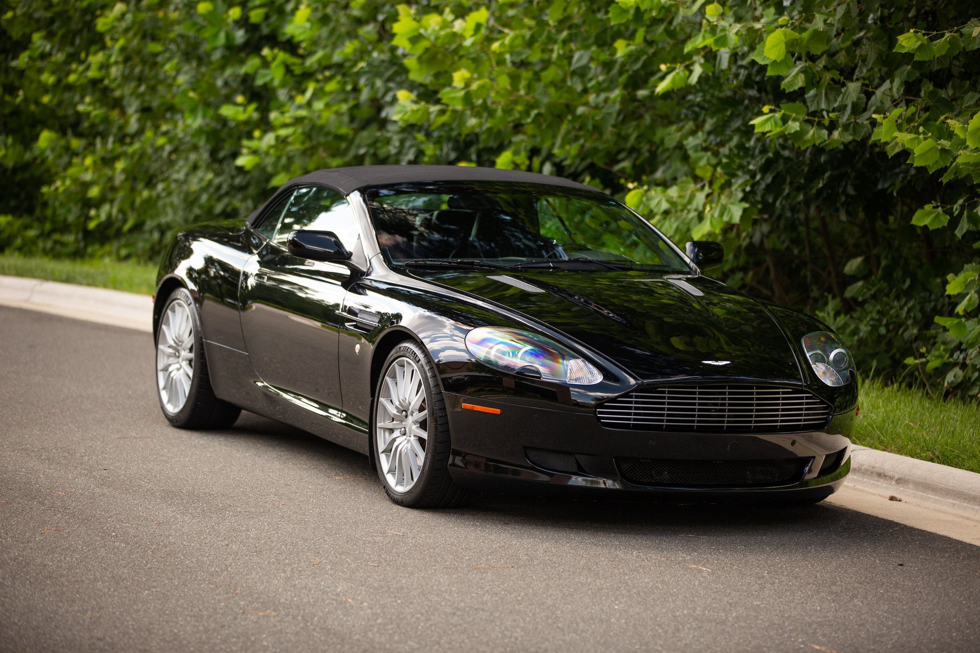 Used 2007 Aston Martin DB9 Volante RWD image 22