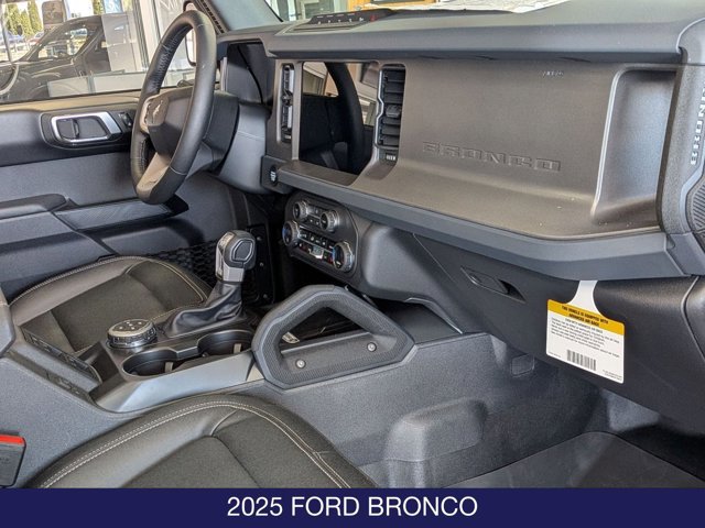 Certified 2025 Ford Bronco Badlands AWD/4WD image 24
