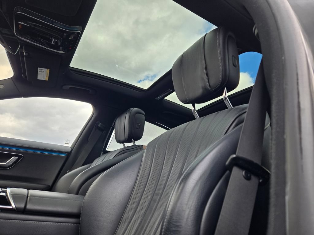 Used 2022 Mercedes-Benz S 500 4MATIC image 4