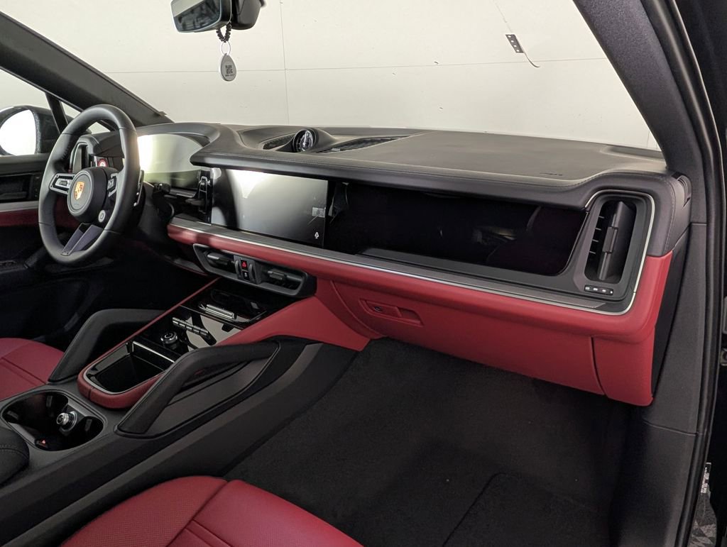 New 2026 Porsche Cayenne Coupe image 19