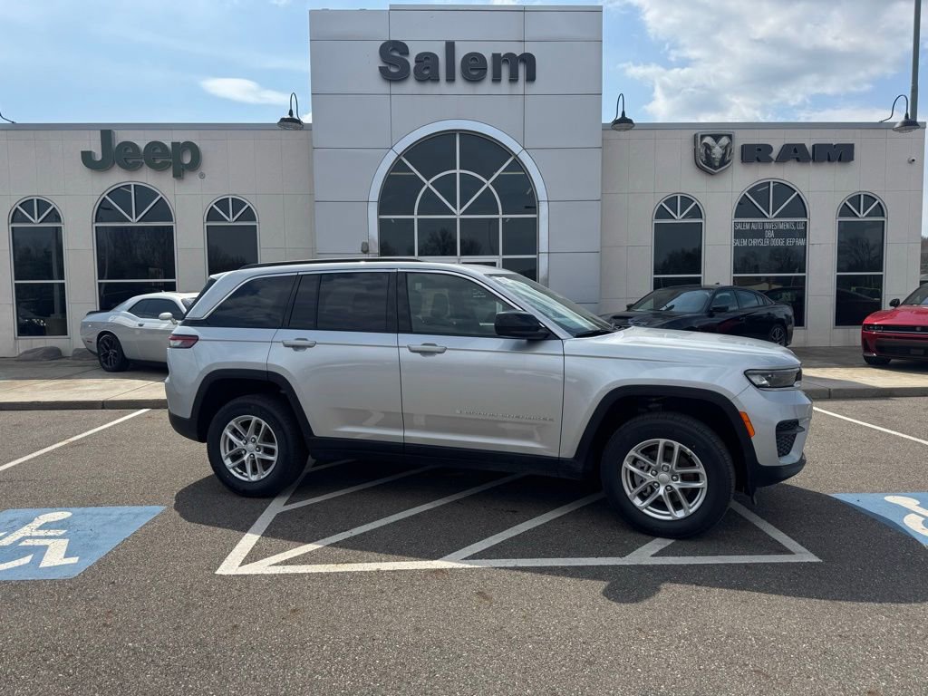 New 2026 Jeep Grand Cherokee Laredo