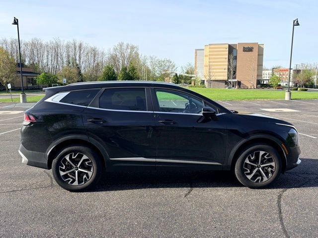 Certified 2025 Kia Sportage EX AWD/4WD image 6